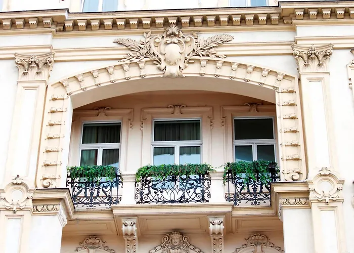 Hotel Drei Kronen 4*
