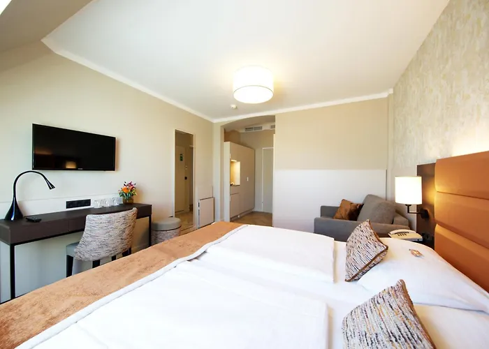 Hotel Drei Kronen 4*
