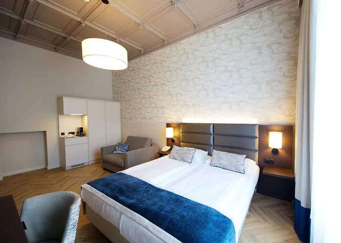 Hotel Drei Kronen 4*